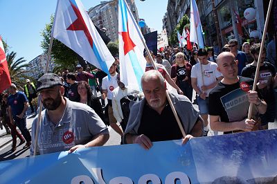 2016 05 01 ManifaPrimeiroMaioVigo13.JPG